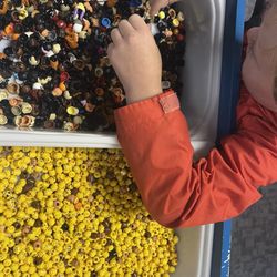Bricks & Minifigs South Everett - Building minifigs!