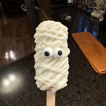 Lilla Vanilla - Cake Pop - Patisserie/Cake Shop Near Me - Hamilton Township, New Jersey Lilla Vanilla - Cake Pop - Patisserie/Cake Shop Near Me - Hamilton Township, New Jersey