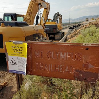 Mount Olympus Trailhead - Making room to park your car - Hiking Near Me - Holladay, Utah