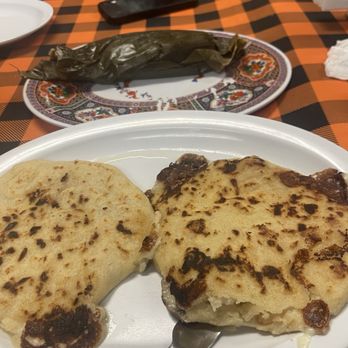 La Cuscatleco South - Papusa and tamales - Salvadoran Near Me - Des Moines, Iowa