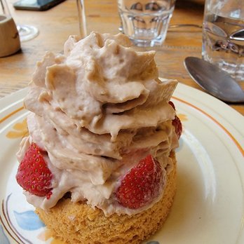 Papy aux Fourneaux - Shortbread with caramel mousse - Delicatessen Near Me - Paris, 75 Papy aux Fourneaux - Shortbread with caramel mousse - Delicatessen Near Me - Paris, 75