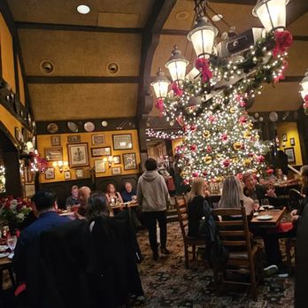 Gulliver's Restaurant - American Near Me - Irvine, California