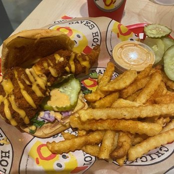Dave's Hot Chicken - Chicken Shop Near Me - Orland Park, Illinois Dave's Hot Chicken - Chicken Shop Near Me - Orland Park, Illinois