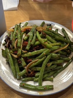 食宴兰州牛肉拉面 Shi Yan Lanzhou Beef Noodles by null
