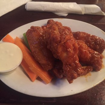 Corner Bistro - Jumbo hot wings! - American Near Me - New York, New York Corner Bistro - Jumbo hot wings! - American Near Me - New York, New York