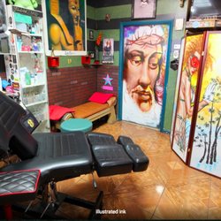 Gino's Tattoos Shop