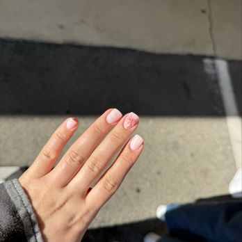Ace Nail Lounge - Nail Salons Near Me - Sherman Oaks, California