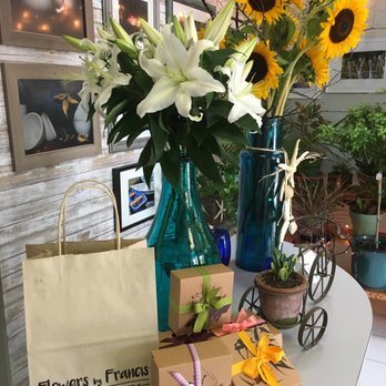 Flowers By Francis - Super detailed oriented! - Florists Near Me - Newark, New Jersey Flowers By Francis - Super detailed oriented! - Florists Near Me - Newark, New Jersey