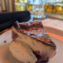 BlackBerry Basque cheesecake BlackBerry Basque cheesecake