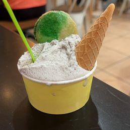 Black sesame gelato Black sesame gelato