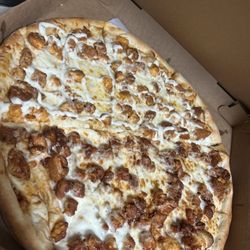 Paesans Pizza & Restaurant - Half buffalo/ Half bbq