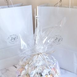 Sugar, Spice And Nice Things - Flower cupcake bouquet and packaging for a party