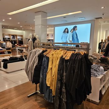 Gap - Inside Gap - Men's Clothing Near Me - Sherman Oaks, California Gap - Inside Gap - Men's Clothing Near Me - Sherman Oaks, California