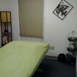 Jazmin Wood, LMT - Cozy room