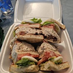 Apollo's Family Pizzeria - Tuna club