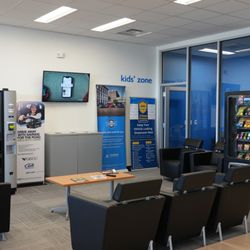 Casa Honda - Casa Honda customer lounge
