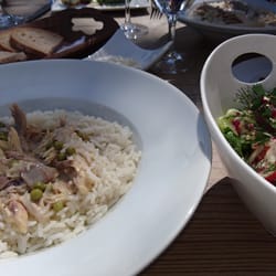Richartz - Mittagsmenü: Hühnerfrikassee mit Beilagensalat. Meeega gut