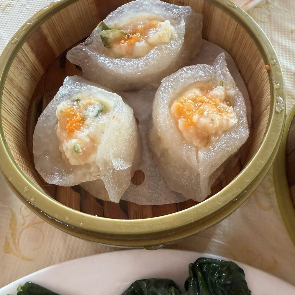 Steamed scallops