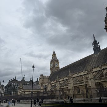 Big Ben - Landmarks & Historical Buildings Near Me