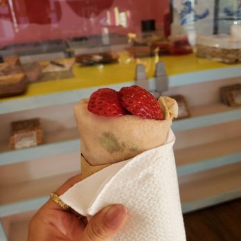 Mosa - Small wrap with 3x matcha ice cream - Desserts Near Me - Honolulu, Hawaii