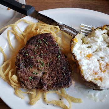 Cheddar's Scratch Kitchen - Sirloin and baked potato - Comfort Food Near Me - Ocala, Florida Cheddar's Scratch Kitchen - Sirloin and baked potato - Comfort Food Near Me - Ocala, Florida