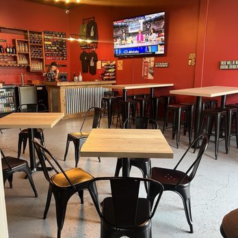 Freewheel Brewing Company - Inside - Breweries Near Me - Fremont, California