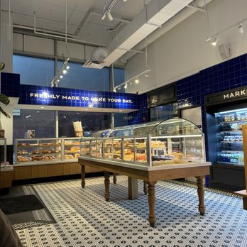 Paris Baguette - Bakeries Near Me - Chicago, Illinois