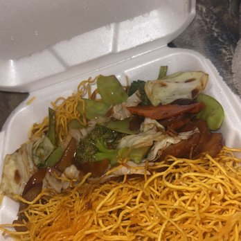 Szechwan Chinese Kitchen - Pan fried noodles/aka burnt to shit crackers in the shape of pan noodles. They knowingly served us burnt noodles in our to-go order. - Chinese Near Me - Park City, Utah Szechwan Chinese Kitchen - Pan fried noodles/aka burnt to shit crackers in the shape of pan noodles. They knowingly served us burnt noodles in our to-go order. - Chinese Near Me - Park City, Utah