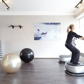 1. FitnessLounge Harlaching