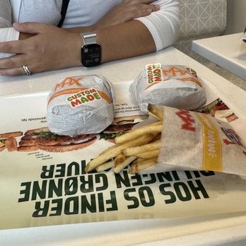Max Hamburger - Burgers Near Me - Copenhagen, 84 Max Hamburger - Burgers Near Me - Copenhagen, 84