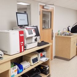 PawSteps Veterinary Center - Our in-house lab
