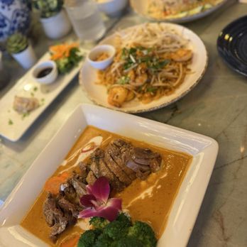 Weera Thai - Rainbow - Crispy duck - Thai Near Me - Las Vegas, Nevada Weera Thai - Rainbow - Crispy duck - Thai Near Me - Las Vegas, Nevada