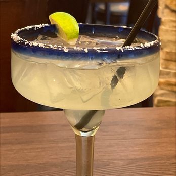 Pueblo Viejo Grill - a margarita with a lime slice - Mexican Near Me - Palm Desert, California Pueblo Viejo Grill - a margarita with a lime slice - Mexican Near Me - Palm Desert, California
