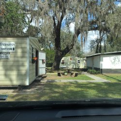 Earthly Treasures - Store buildings.