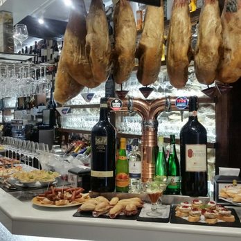 Karrika Taberna - 5.2017 - Basque Near Me - Donostia, SS