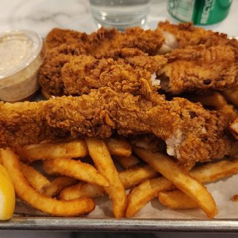 The Dive Oyster Bar - Fish and chips - Southern Near Me - Irvine, California The Dive Oyster Bar - Fish and chips - Southern Near Me - Irvine, California