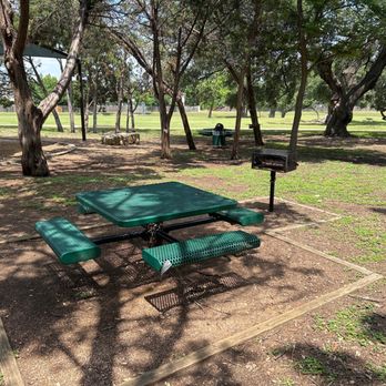 Quest village park - Picnic tables with grills - Playgrounds Near Me - Cedar Park, Texas Quest village park - Picnic tables with grills - Playgrounds Near Me - Cedar Park, Texas