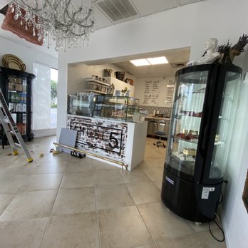 Amuse 5 Bakery - Entrance - Bakeries Near Me - Bradenton, Florida Amuse 5 Bakery - Entrance - Bakeries Near Me - Bradenton, Florida