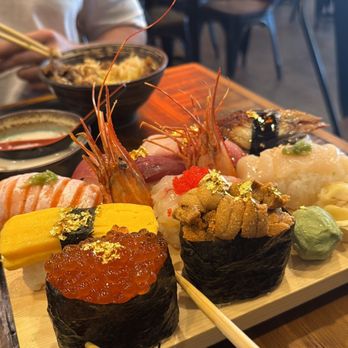 Maguro - Sushi Bars Near Me - Brookline, Massachusetts