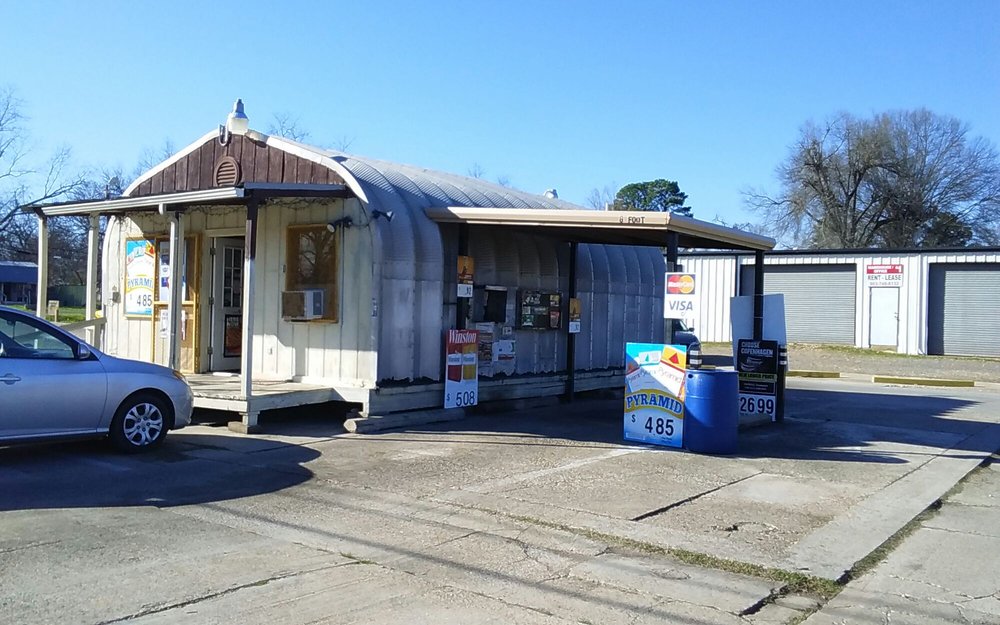 M M & M SMOKE SHOP Updated August 2024 303 E Hoskins St, New Boston