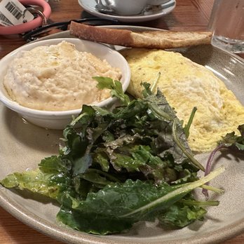Beach Shop & Grill - Farmhouse omelette - New American Near Me - Topsail Beach, North Carolina