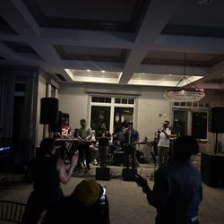 Lake Presidential Golf Course - Live band