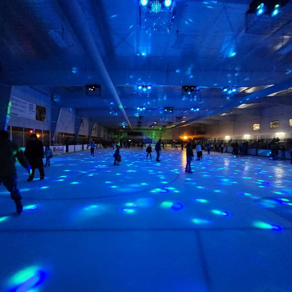 Indy Fuel Tank - Disco skate - Skating Rinks Near Me - Fishers, Indiana Indy Fuel Tank - Disco skate - Skating Rinks Near Me - Fishers, Indiana