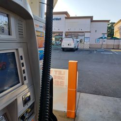 76 - Quickie mart