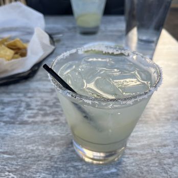 Primos Locos - La Flaca (skinny margarita) - Mexican Near Me - Elmhurst, Illinois