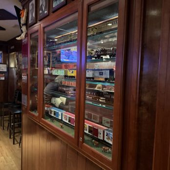 Kinchley's Tavern - Pizza Near Me - Ramsey, New Jersey Kinchley's Tavern - Pizza Near Me - Ramsey, New Jersey