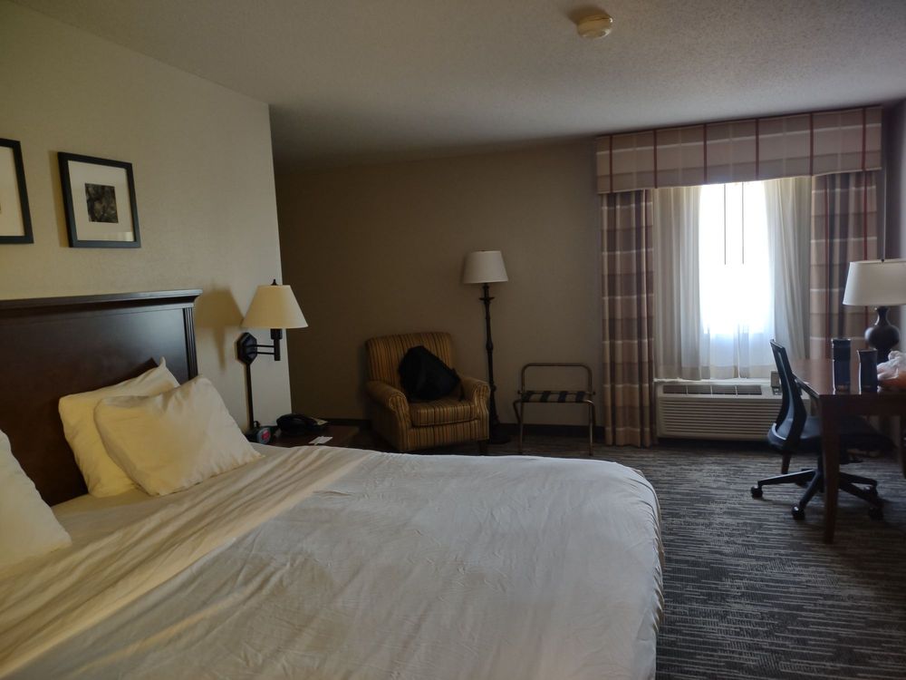Country Inn & Suites by Radisson, Cedar Rapids Airport, IA