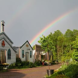 HANSON’S GARDEN VILLAGE - Nurseries & Gardening - 2660 County Hwy G