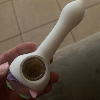 A's Smoke & Vape Shop - It's hard to clean it out when the chick said it be easier to clean lol got me. - Head Shops Near Me - Bellflower, California A's Smoke & Vape Shop - It's hard to clean it out when the chick said it be easier to clean lol got me. - Head Shops Near Me - Bellflower, California