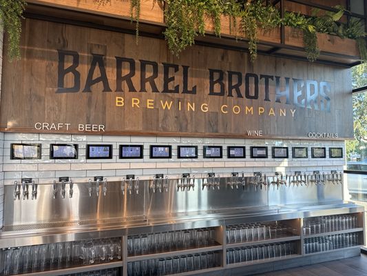 Barrel Brothers Brewing Kitchen & Cocktails by null